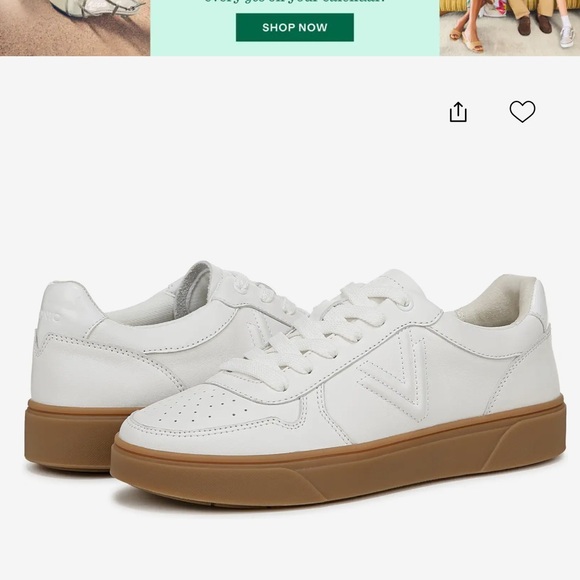 Vionic Shoes - Vionic White Leather Women's Sneakers with Gum Sole VIONIC
Kimmie Court